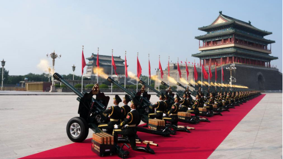 Remembering History, Forging Ahead with Determination – Zhongnai Engineering Technology Co., Ltd. Organizes All Employees to Watch Live Broadcast of the Victory Day Military Parade